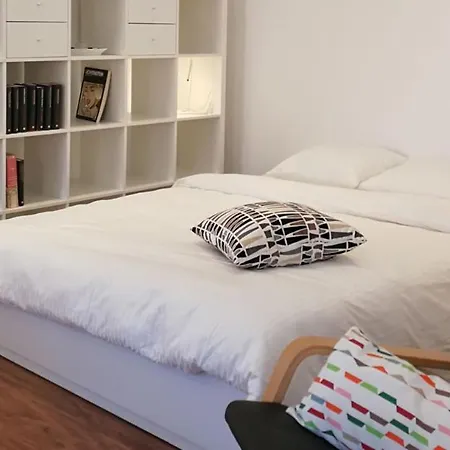 Apartamento Newton - Fuer Business & Laengere Aufenthalte, Nahe Der Schweiz *