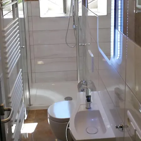 Newton - Fuer Business & Laengere Aufenthalte, Nahe Der Schweiz *