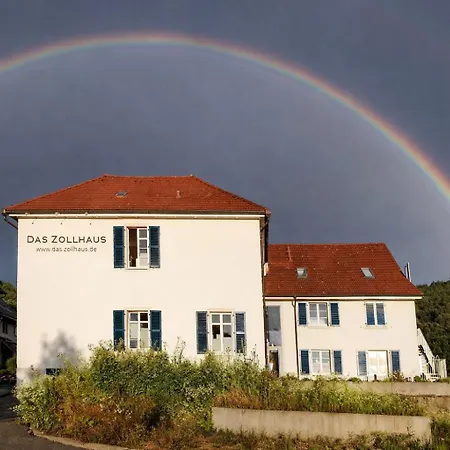 Zollhaus Newton Nahe Der Schweiz In *